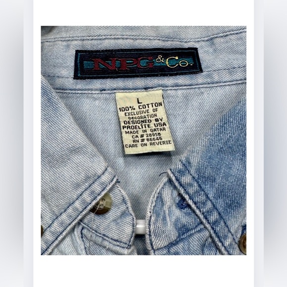 Vintage Tennessee Titans Tie Dye Bleached Large Cotton Button Down Denim Shirt - Picture 2 of 5